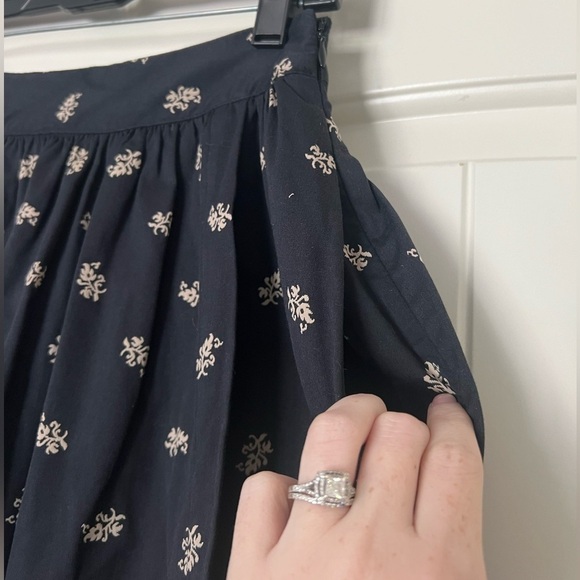 Hill House Home The Krista Skirt Khaki Autumn Paisley - Picture 4 of 8